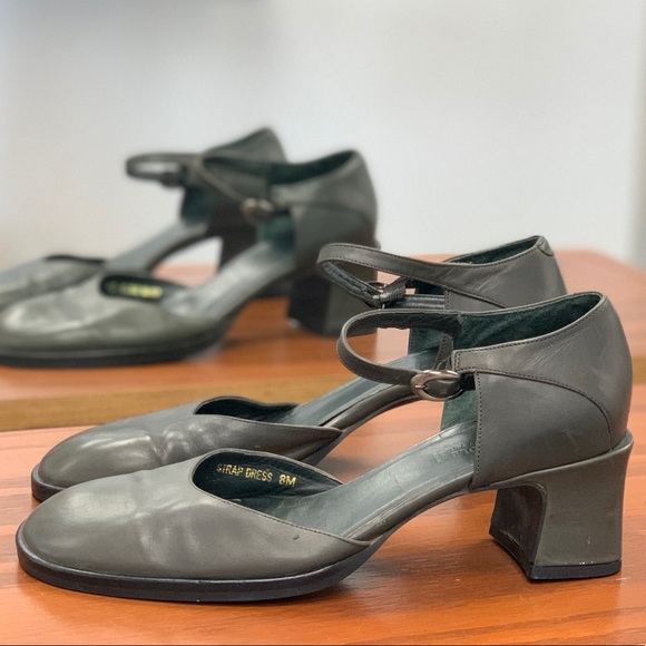 Kenneth Cole New York chunky Mary Janes - Picture 3 of 7